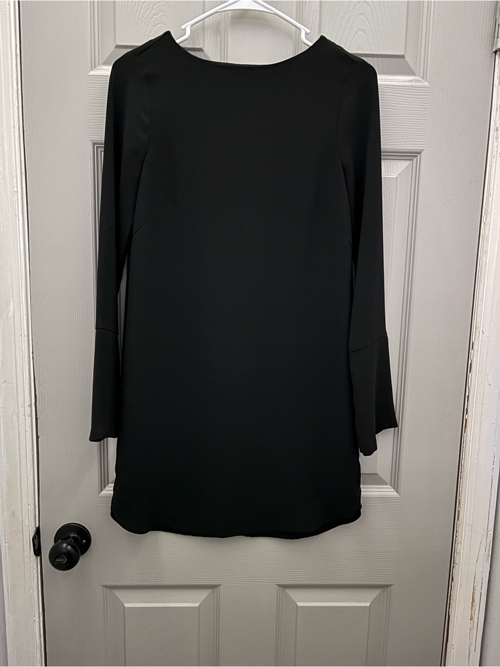 H&M Black Long-Sleeve Shift Dress
